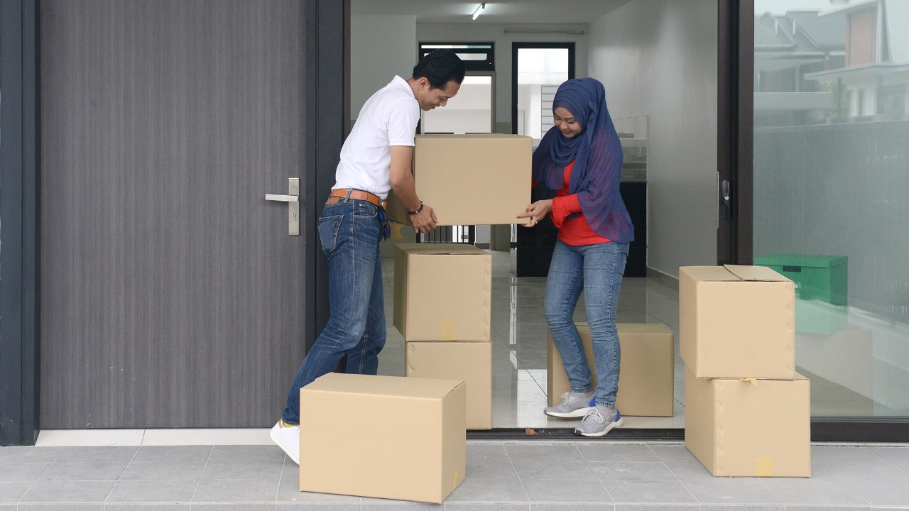 Find out more about HomeSmart-i; image used for HSBC Malaysia Amanah Personal Financing-i 