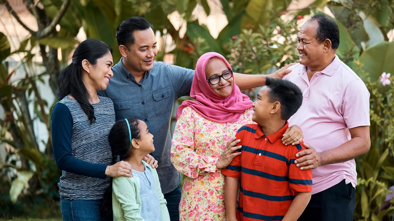 A happy family; image used for HSBC Malaysia Amanah Current accounts